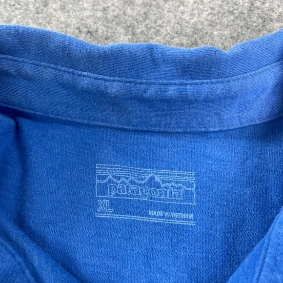 Patagonia Mens Polo Shirt XL Blue Short Sleeve - Picture 6 of 12